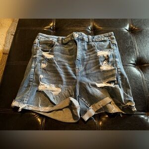 AE Curvy High Rise Shortie with rips